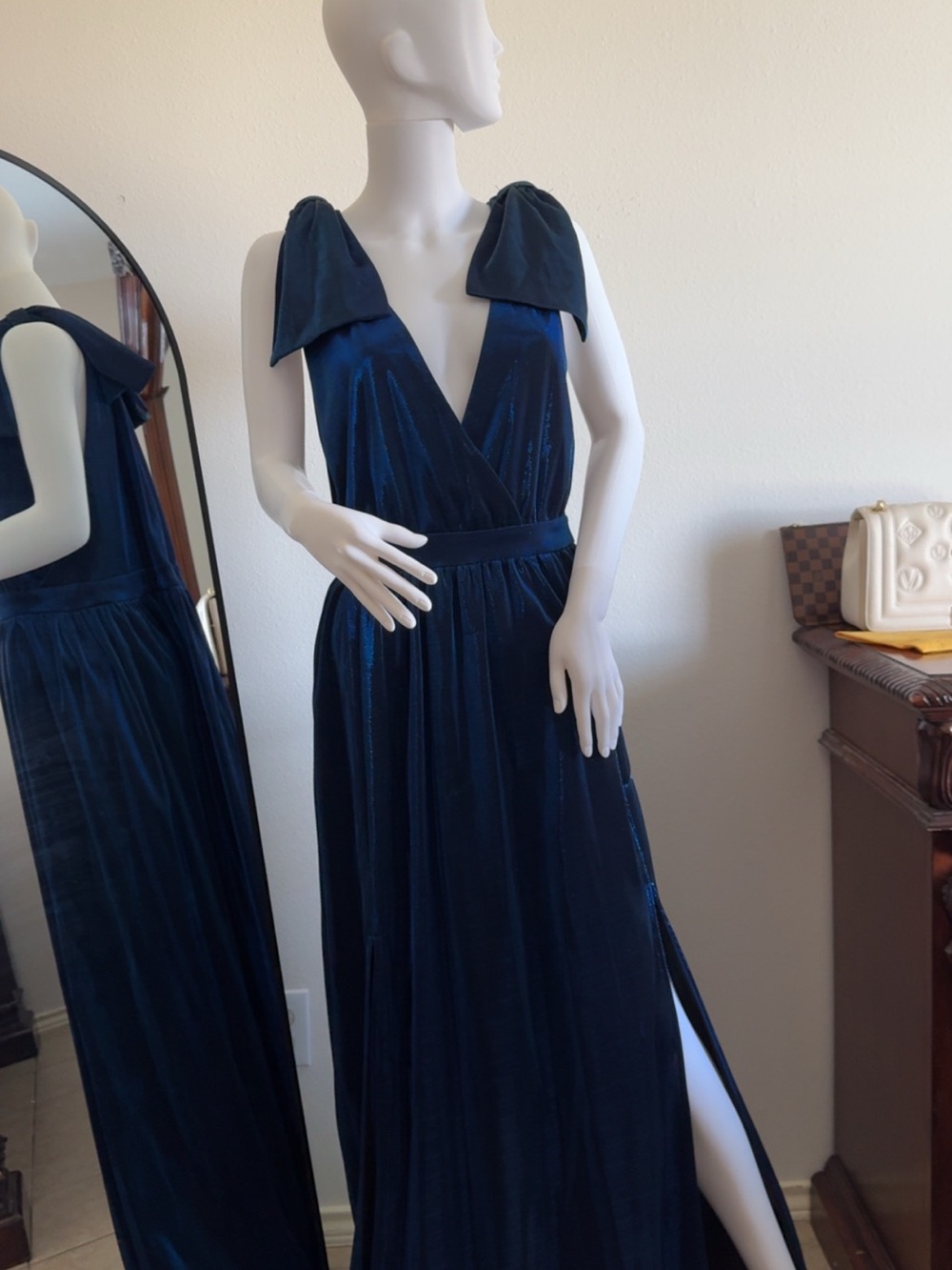 Symphony Navy Blue Velvet V-Neck Maxi Dress